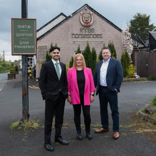 Three Horseshoes