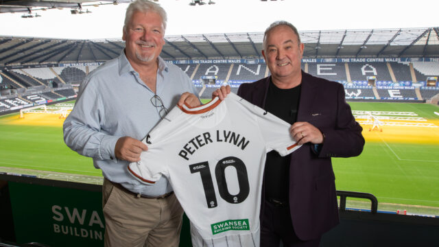 Peter Lynn & Lee Merrells